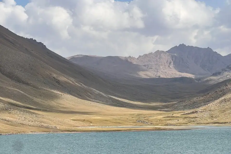 Lake Besh-Tash